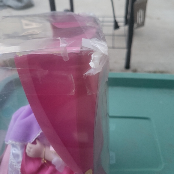 Disney Princess Doll Aurora - Picture 6 of 6